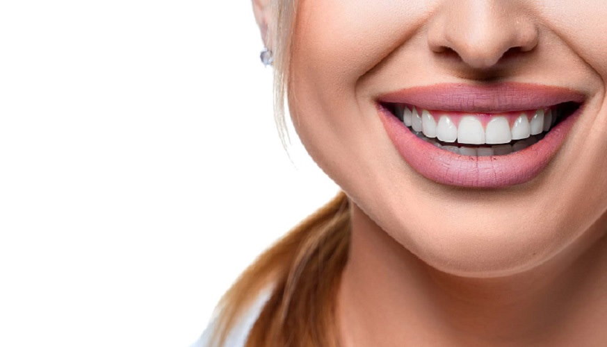 7 Habits You Have At Home That Can Stain Your Teeth
